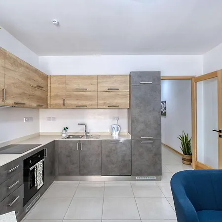 Belmonte Heights Flat 2bdr * Sliema